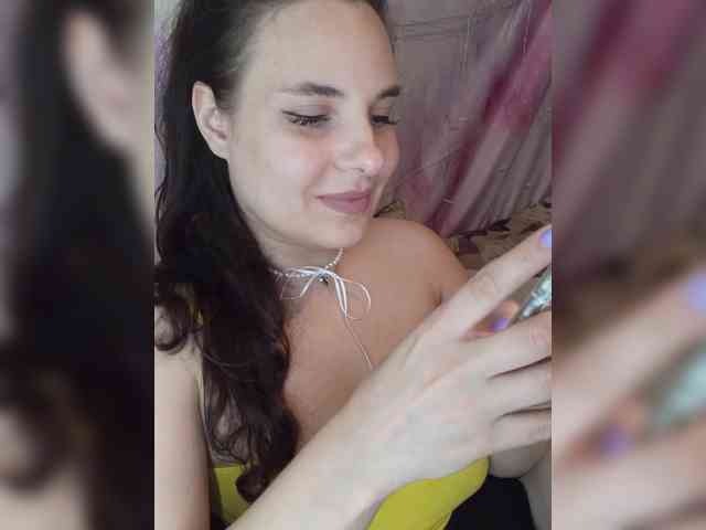 PrettyWitch webcam