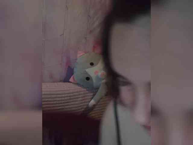PrettyWitch webcam