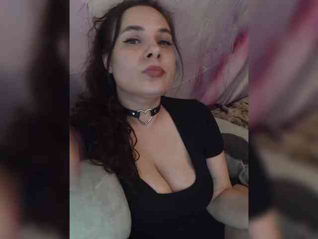 PrettyWitch webcam