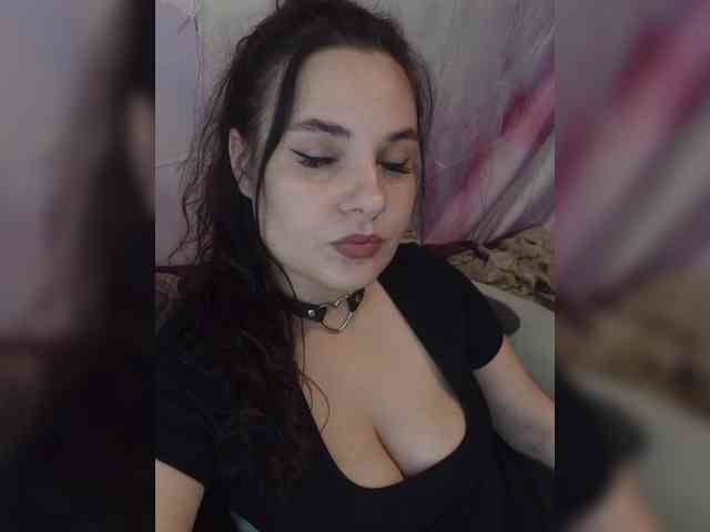 PrettyWitch webcam