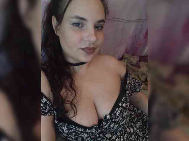 PrettyWitch webcam
