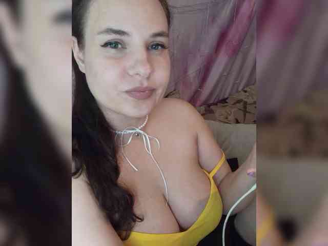 PrettyWitch webcam