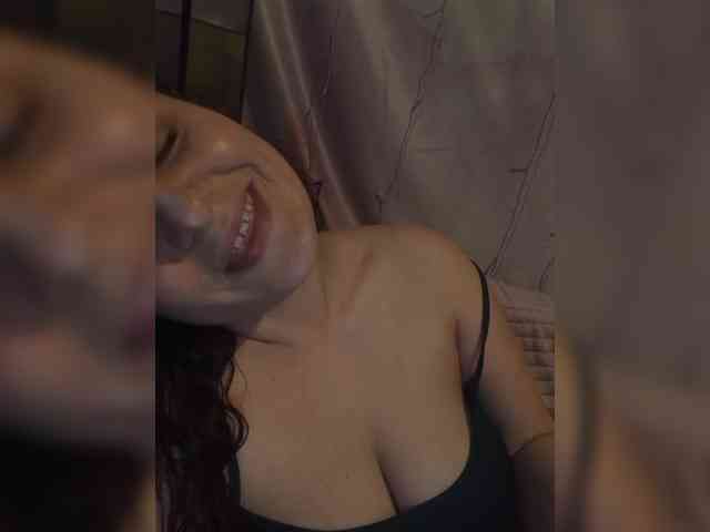 PrettyWitch webcam