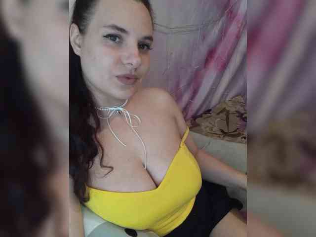 PrettyWitch webcam