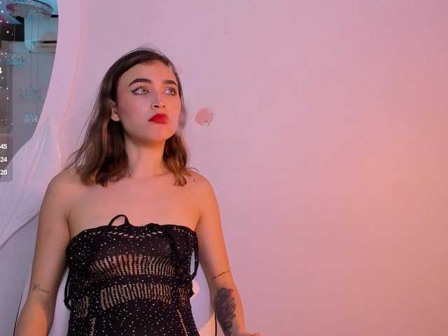 Cherry-Vibe from BongaCams