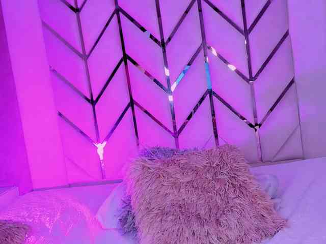 Cherry-Vibe Live Webcam on BongaCams