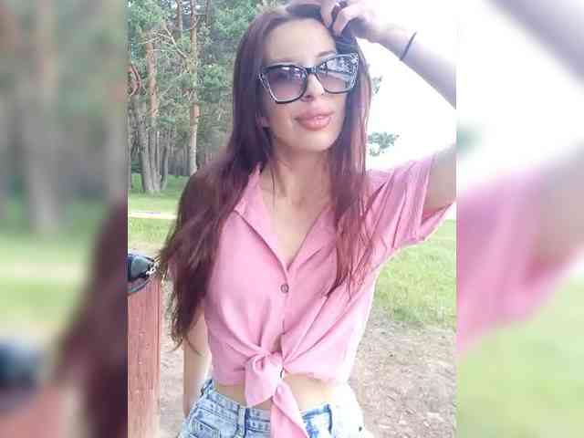 Lelly111 webcam