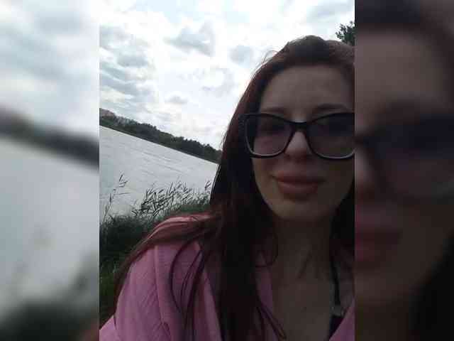 Lelly111 Live Webcam on BongaCams