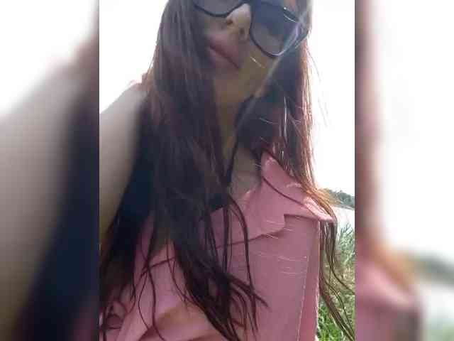 Lelly111 webcam