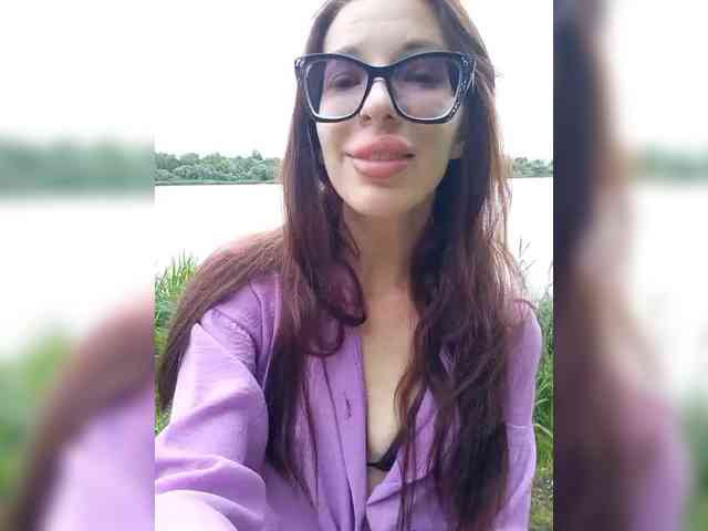 Lelly111 webcam