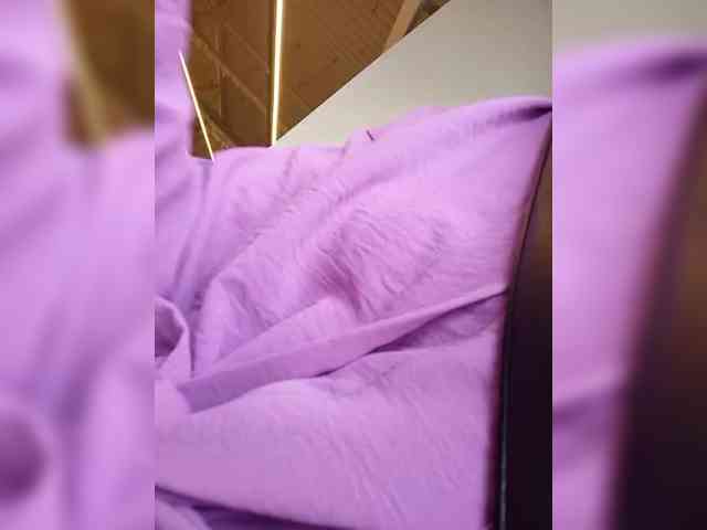 Lelly111 webcam