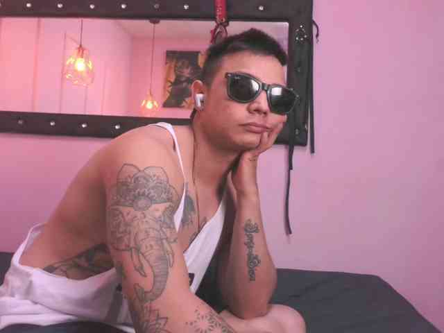 noahymia05 webcam