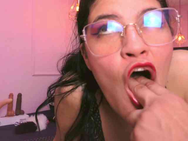 noahymia05 webcam