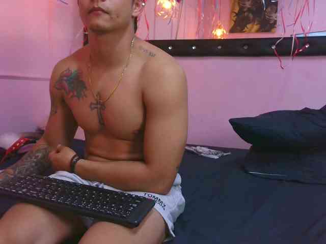 noahymia05 webcam