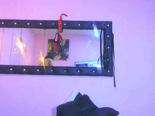 noahymia05 webcam