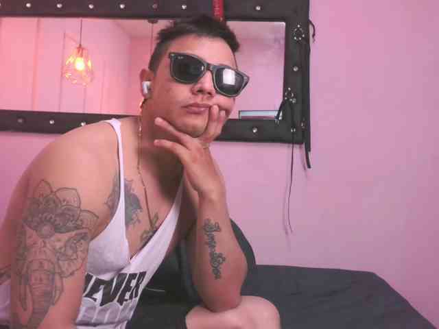 noahymia05 webcam