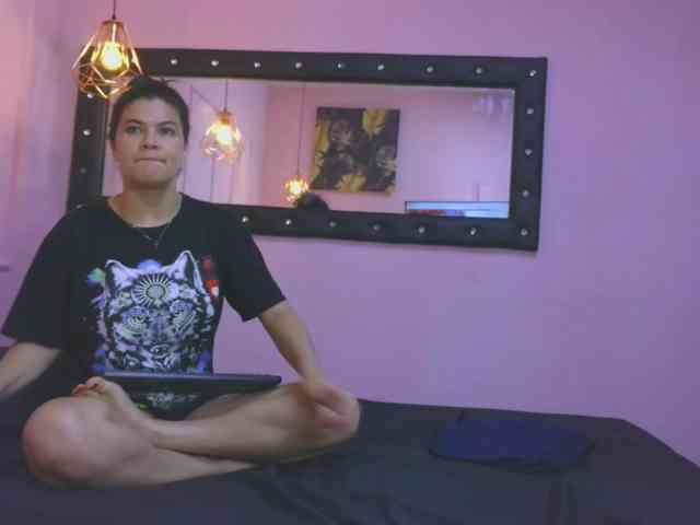 noahymia05 webcam