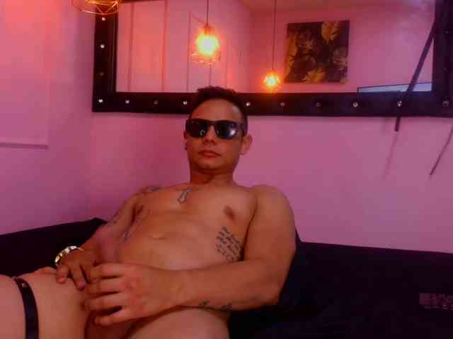 noahymia05 webcam
