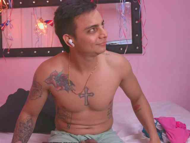 noahymia05 webcam