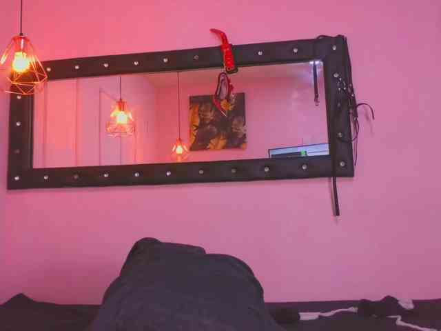 noahymia05 webcam