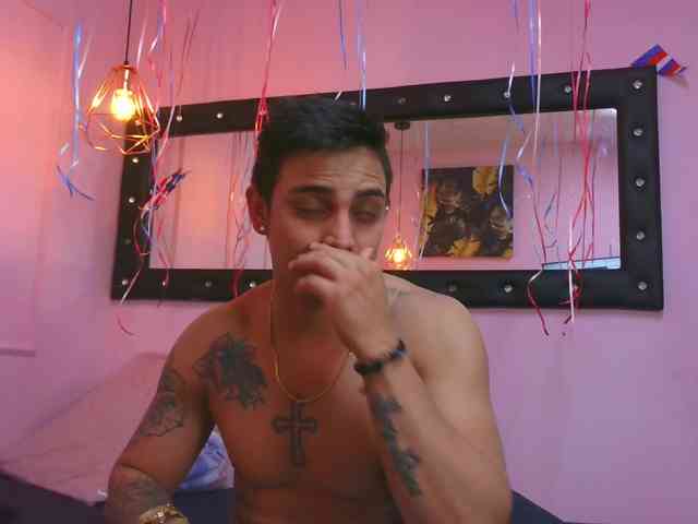 noahymia05 webcam