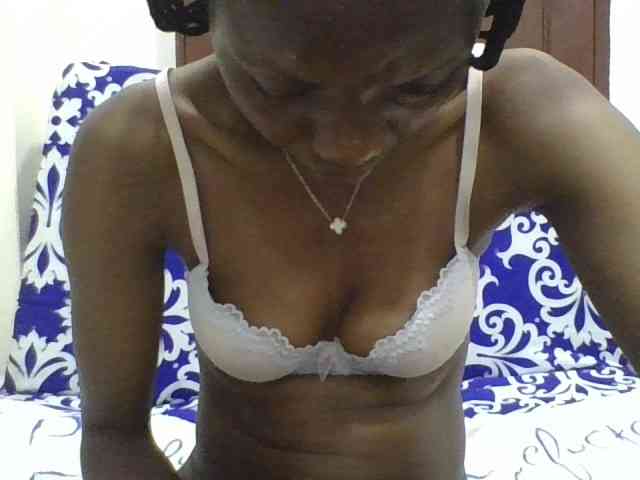 Sexyshazy webcam