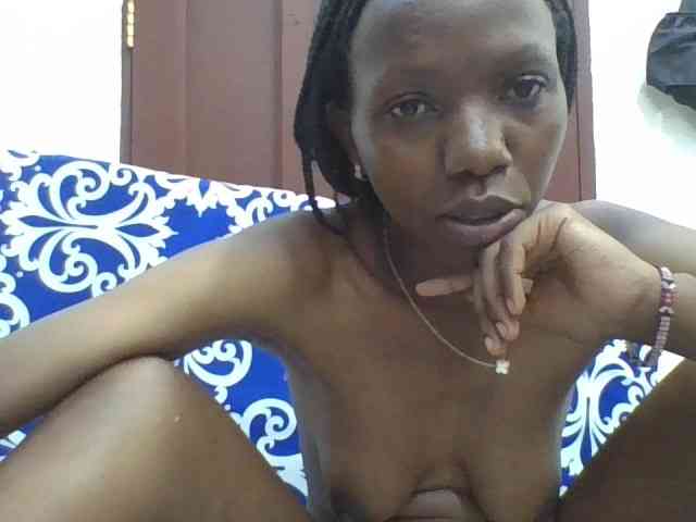 Sexyshazy webcam