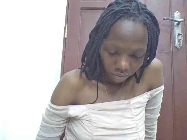 Sexyshazy webcam