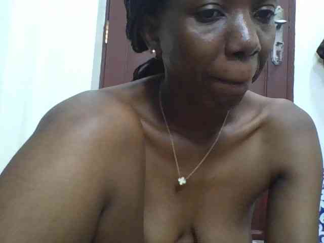 Sexyshazy webcam