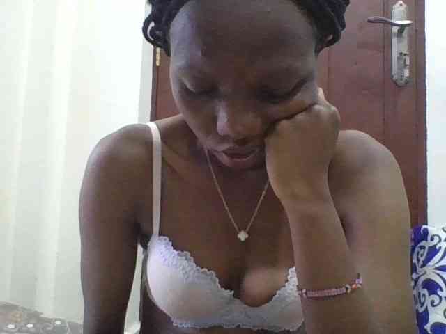Sexyshazy webcam