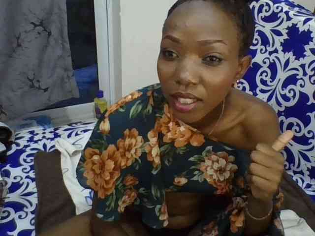 Sexyshazy webcam