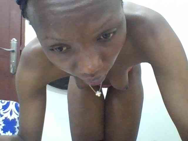 Sexyshazy webcam