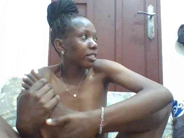 Sexyshazy webcam