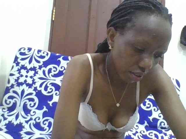Sexyshazy webcam