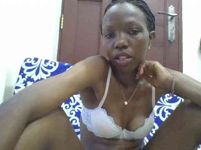 Sexyshazy webcam