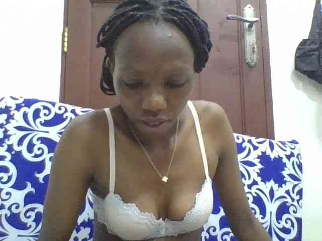 Sexyshazy webcam