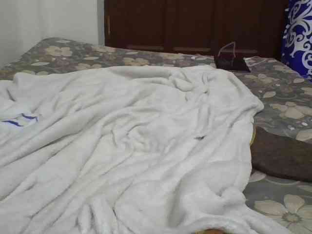 Sexyshazy webcam