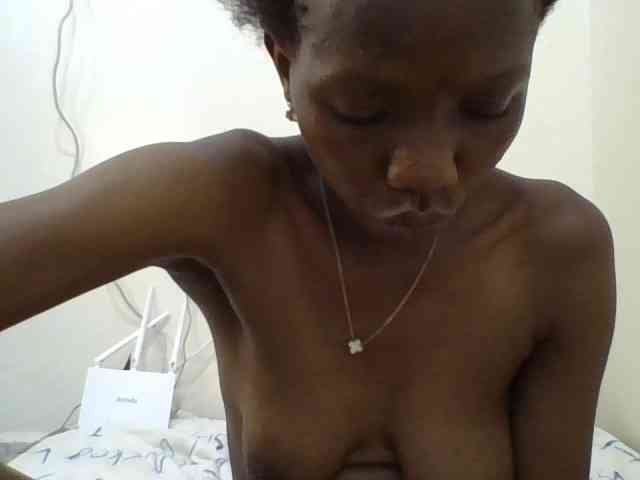 Sexyshazy webcam