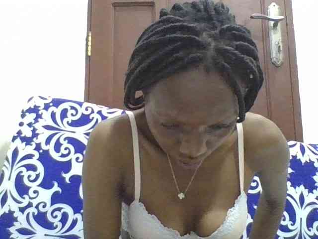Sexyshazy webcam