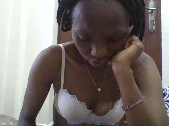Sexyshazy webcam