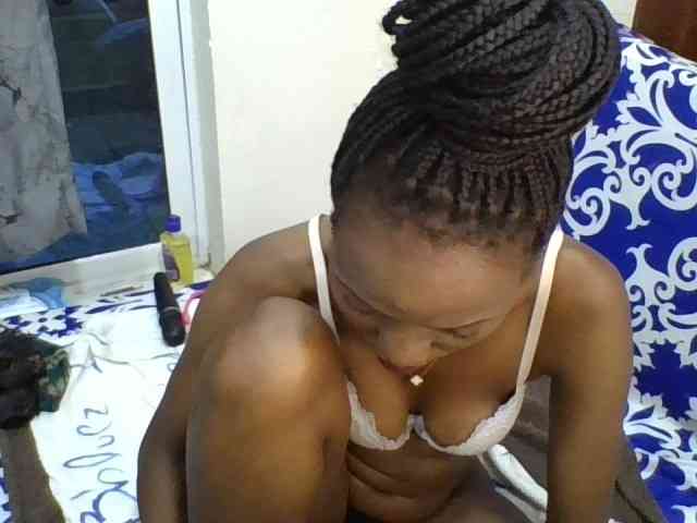Sexyshazy webcam