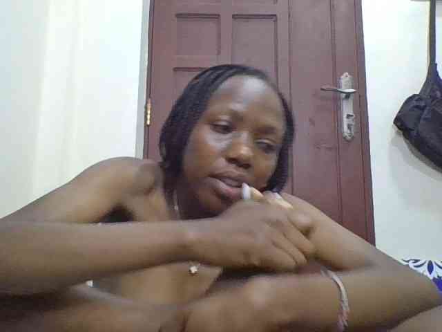 Sexyshazy webcam