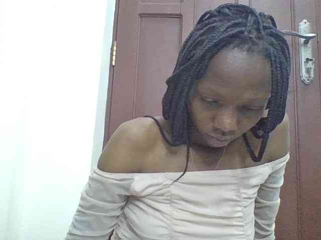 Sexyshazy webcam