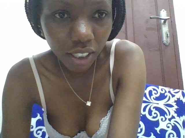 Sexyshazy webcam