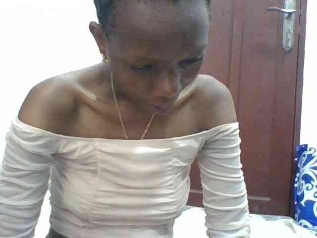 Sexyshazy webcam