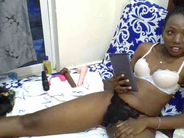 Sexyshazy webcam