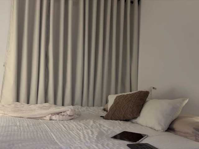 MiiaVega's BongaCams show and profile