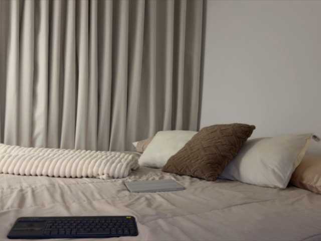 MiiaVega's BongaCams show and profile