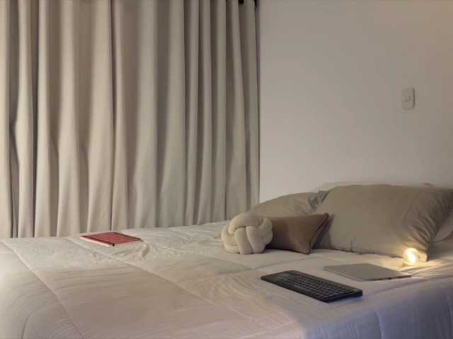 MiiaVega's BongaCams show and profile