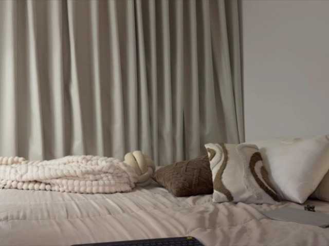 MiiaVega's BongaCams show and profile